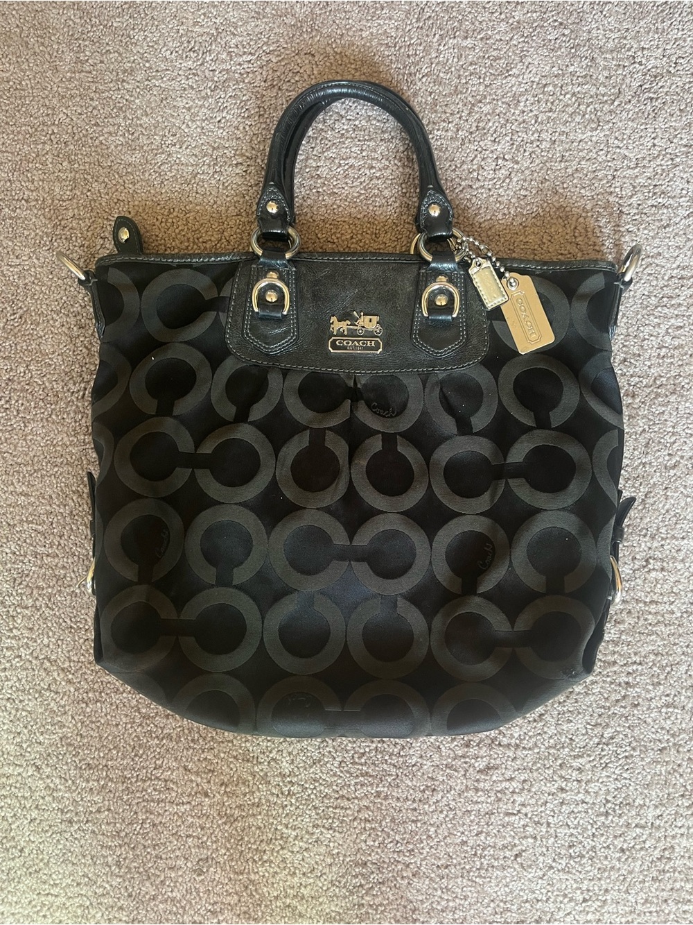 VTG 00’s / Y2K Coach Optic Signature C Maggie Black Shoulder Bag
